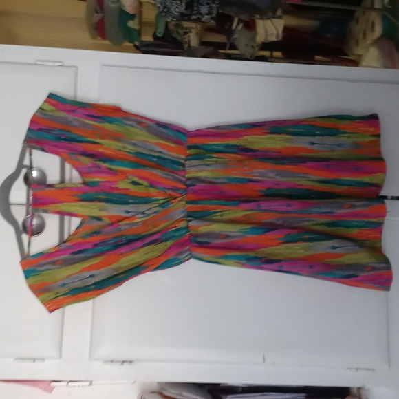 Gorgeous vibrant dress - Picture 6 of 10